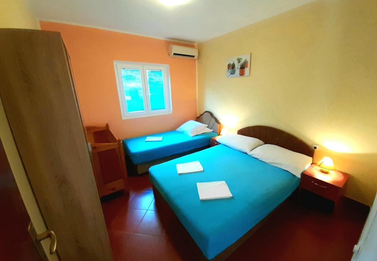Apartments Sonja Kotor Bagian luar foto