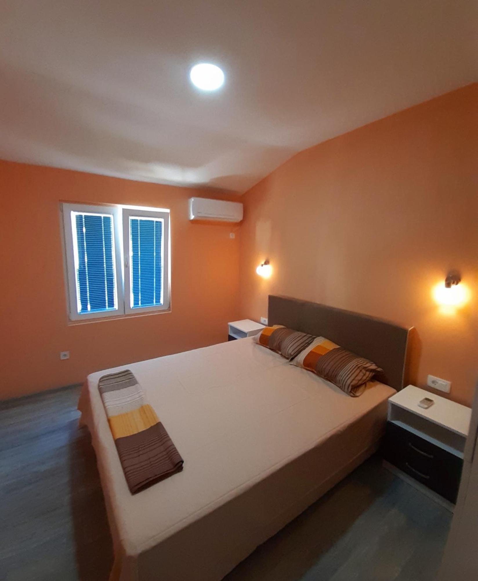Apartments Sonja Kotor Bagian luar foto