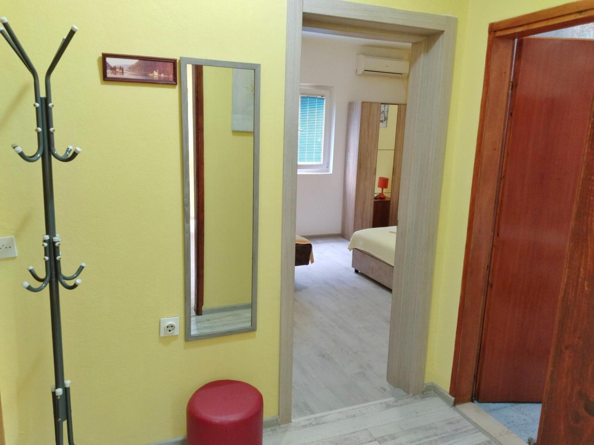 Apartments Sonja Kotor Bagian luar foto