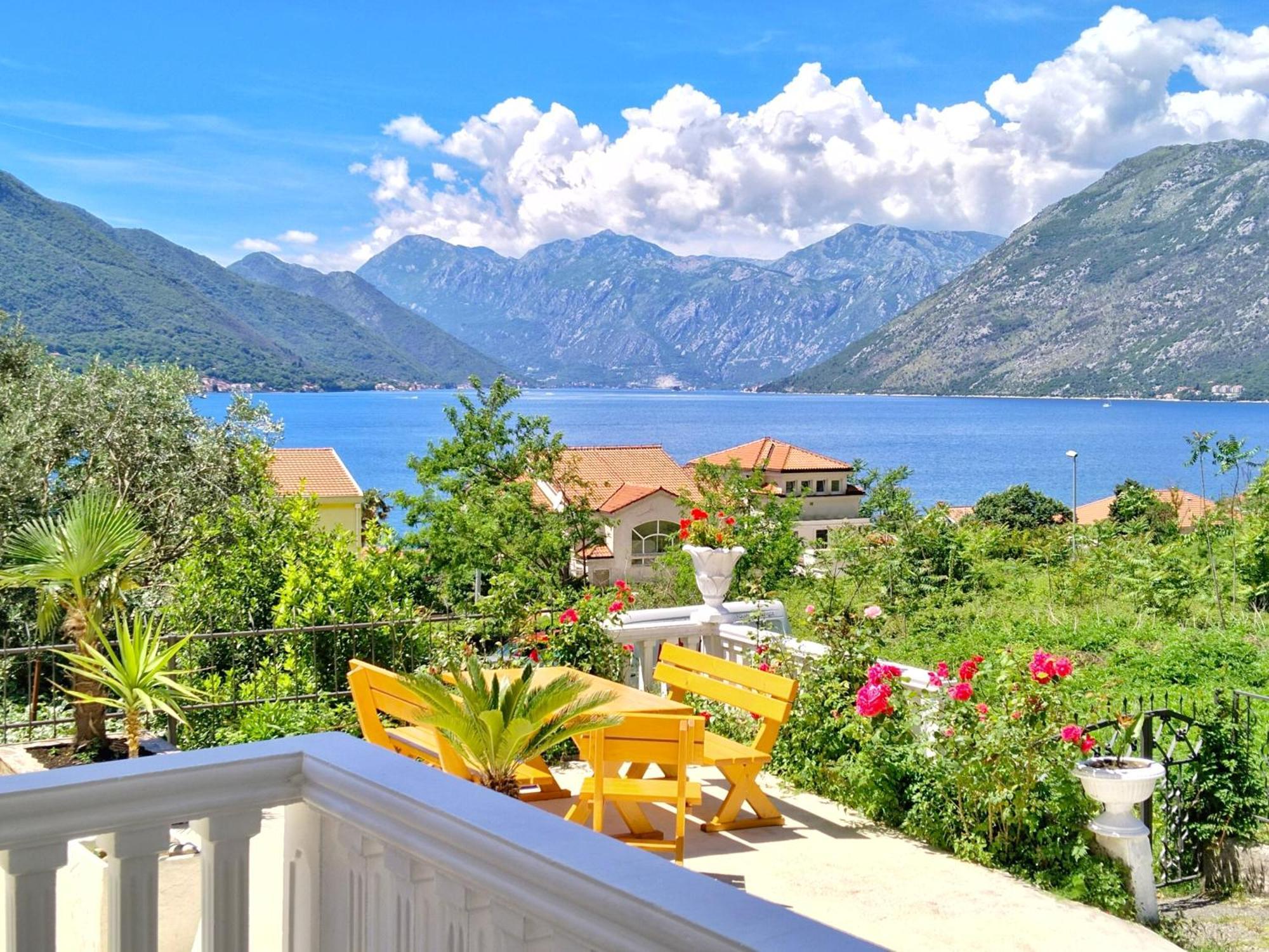 Apartments Sonja Kotor Bagian luar foto